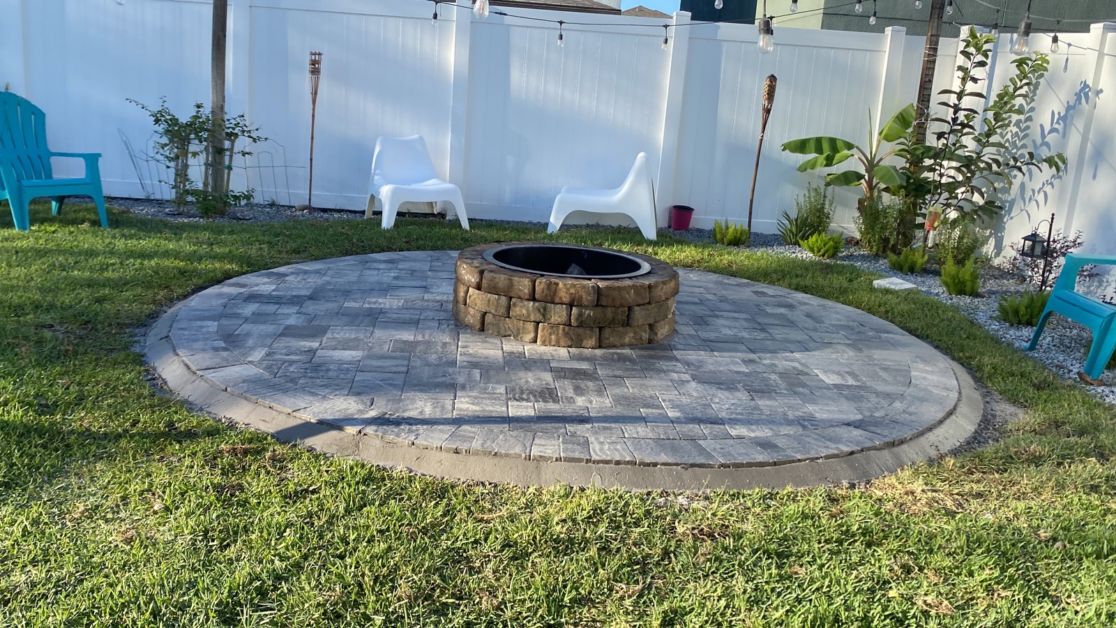 Paver firepit patio